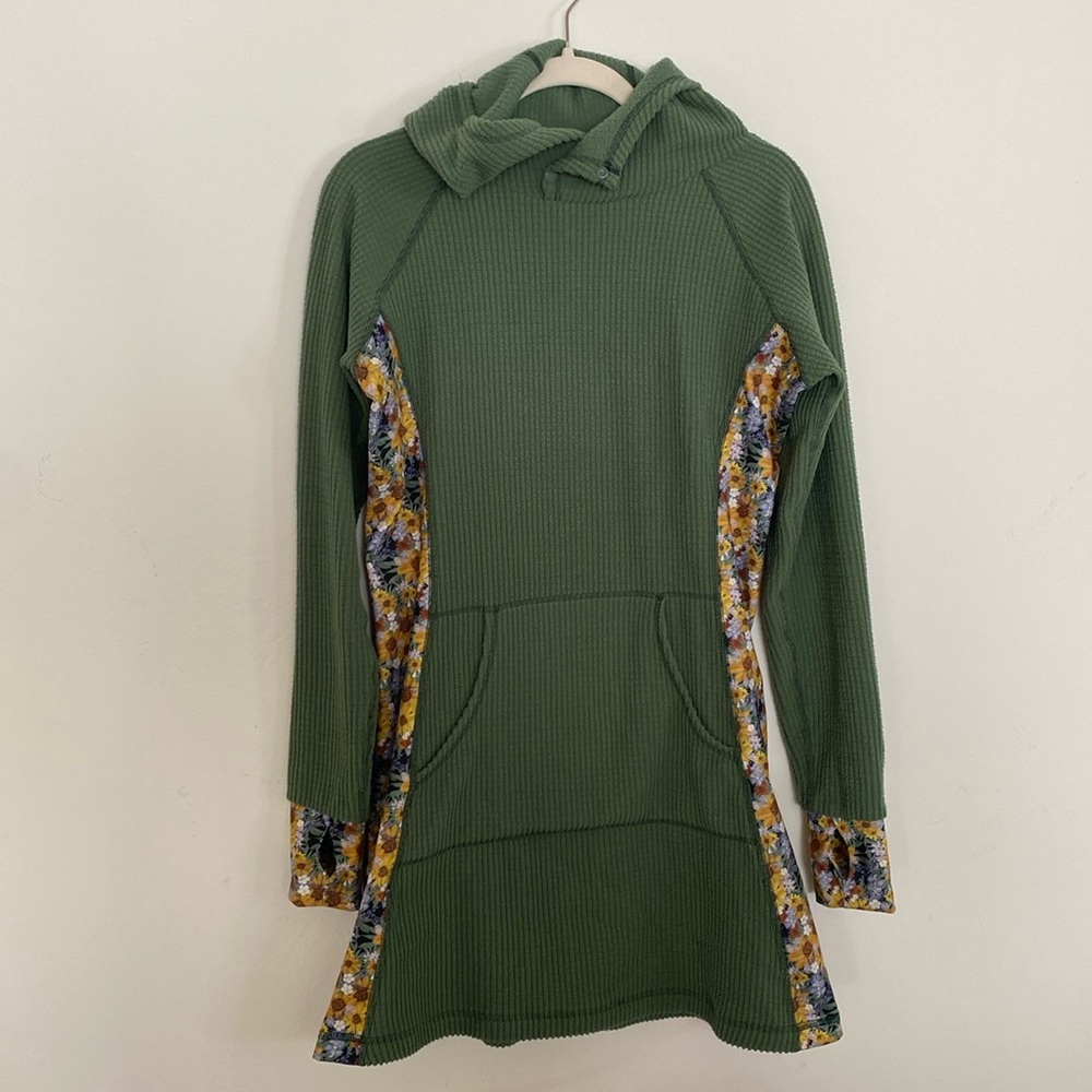 Youer Treasure Dress green size small EUC